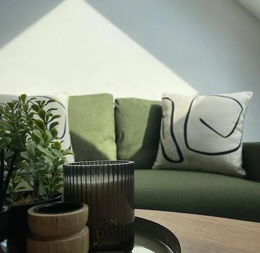 Willkommen in Ihrem silvollen Zuhause auf Zeit - ein Ort zum Wohlfühlen Apartamento Mönchengladbach